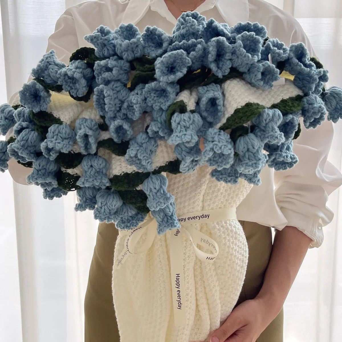 FloraBloom™ Crochet Bouquet Blanket